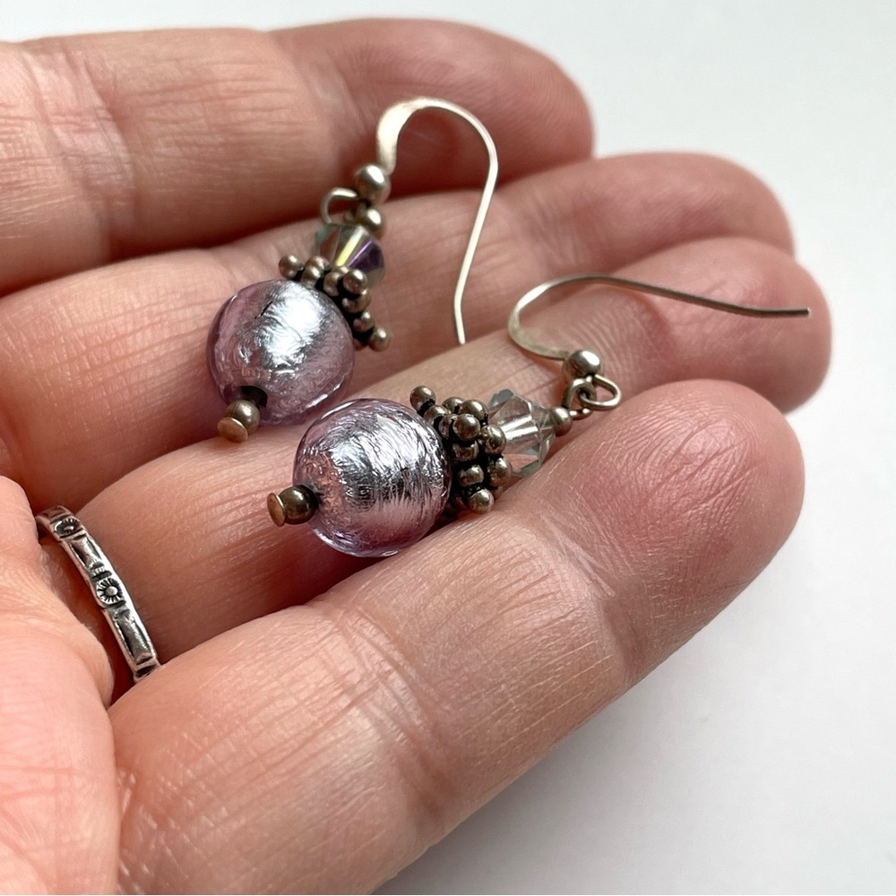 Vtg stamped 925 sterling & foiled silvery purple art glass dangle earrings
